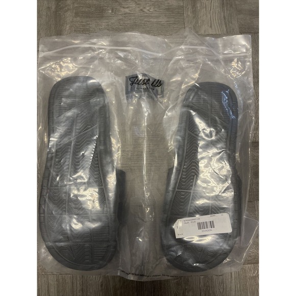 Kith Chancletas Black Size 12 (fits like an 11) NEW IN BAG  display picture 2